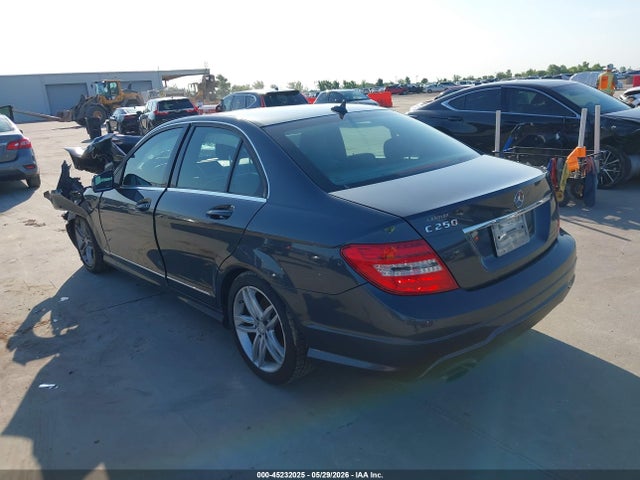 Aukcja sprzedaży 2014 Mercedes-benz C 250 Sport, vin: WDDGF4HB9EG211812, numer aukcji: 45232025