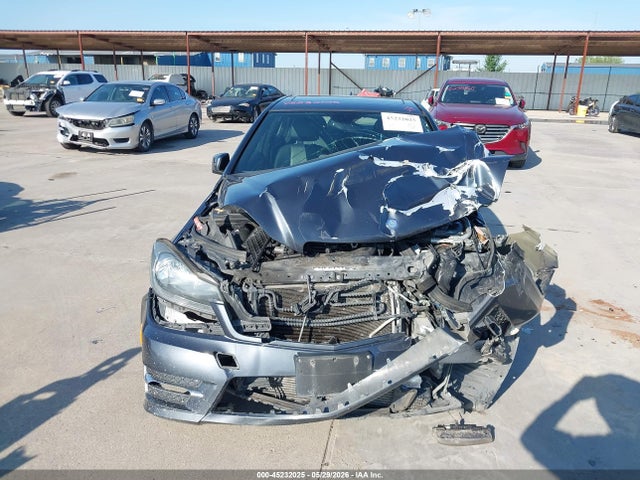 Aukcja sprzedaży 2014 Mercedes-benz C 250 Sport, vin: WDDGF4HB9EG211812, numer aukcji: 45232025