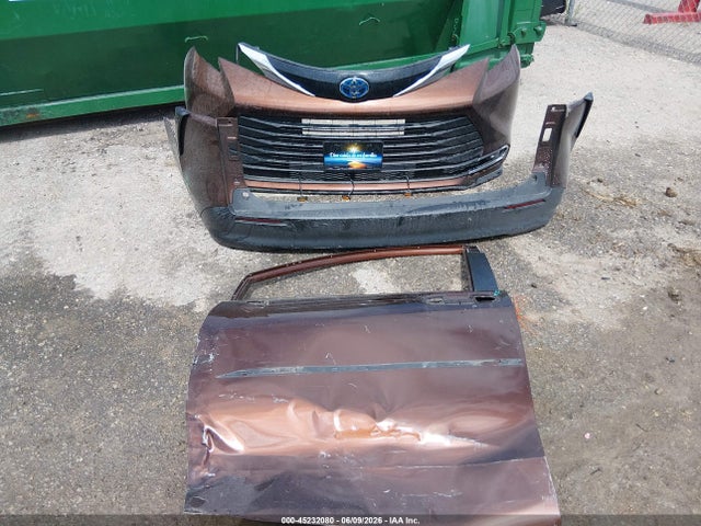 Toyota SIENNA LE 2022 5TDKRKEC0NS136341 Image 18