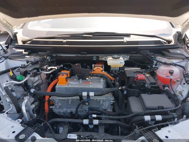 2025 Cadillac Optiq Luxury 2 Awd მანქანა იყიდება აუქციონზე, vin: 3GYK3DMR9SS150842, აუქციონის ნომერი: 45232089