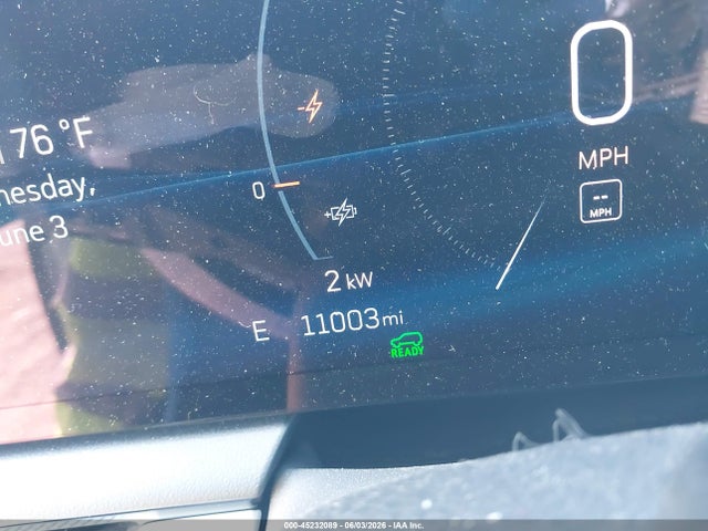 2025 Cadillac Optiq Luxury 2 Awd მანქანა იყიდება აუქციონზე, vin: 3GYK3DMR9SS150842, აუქციონის ნომერი: 45232089