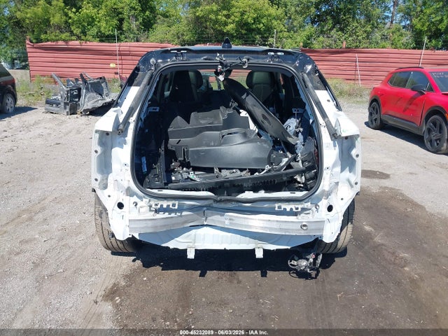 2025 Cadillac Optiq Luxury 2 Awd მანქანა იყიდება აუქციონზე, vin: 3GYK3DMR9SS150842, აუქციონის ნომერი: 45232089