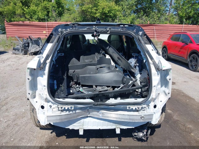 2025 Cadillac Optiq Luxury 2 Awd მანქანა იყიდება აუქციონზე, vin: 3GYK3DMR9SS150842, აუქციონის ნომერი: 45232089
