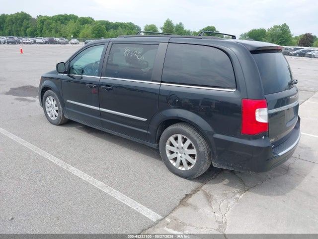 2016 Chrysler Town & Country Touring მანქანა იყიდება აუქციონზე, vin: 2C4RC1BG7GR173061, აუქციონის ნომერი: 45232100