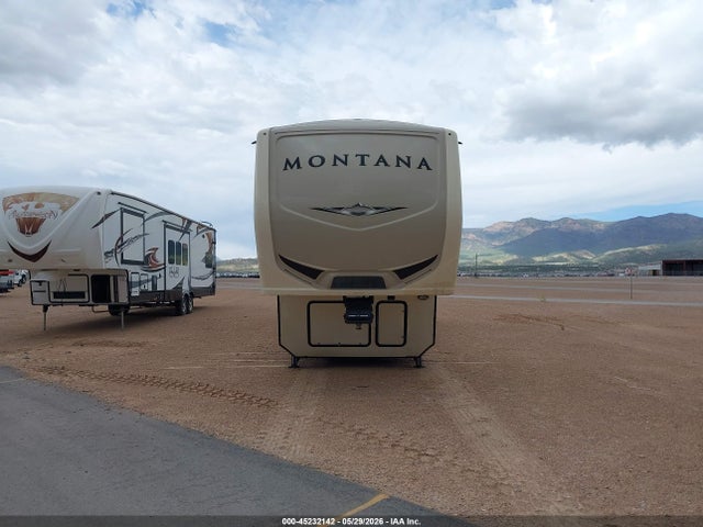 45232142 :رقم المزاد ، 4YDF37921J4704147 vin ، 2018 Keystone Rv Montana مزاد بيع