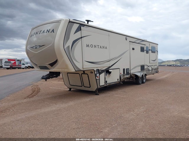 45232142 :رقم المزاد ، 4YDF37921J4704147 vin ، 2018 Keystone Rv Montana مزاد بيع