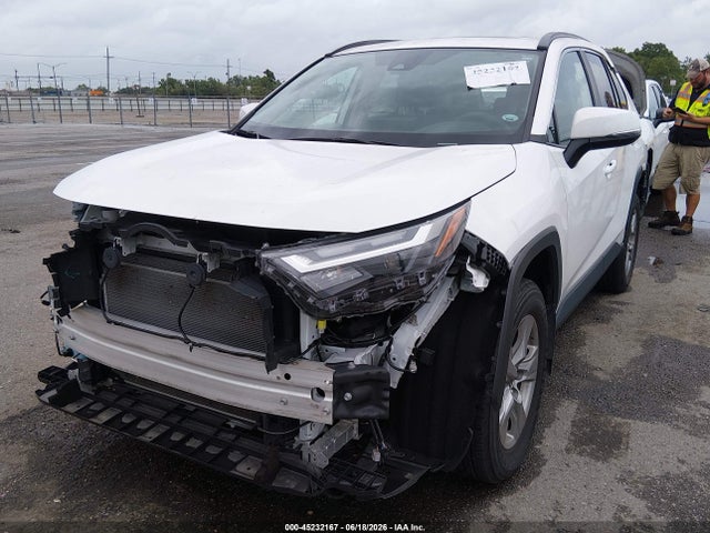 Toyota Rav4 Xle 2024 2T3W1RFV8RW325003 Image 2