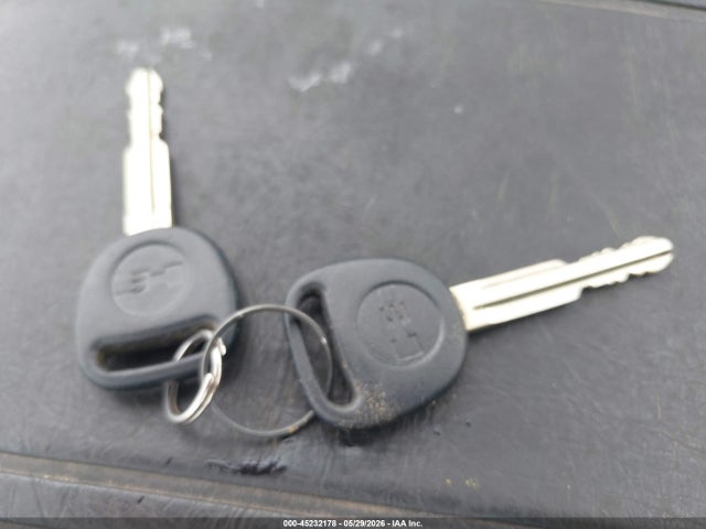 45232178 :رقم المزاد ، 5GTDN136568298556 vin ، 2006 Hummer H3 Suv مزاد بيع