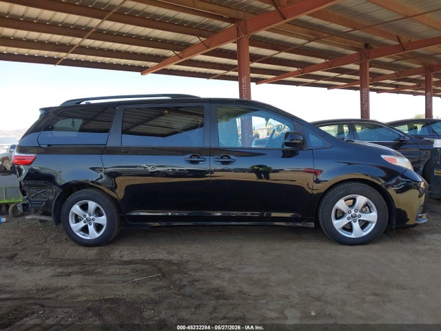 Toyota SIENNA LE 2020 5TDKZ3DC5LS047269 Image 13