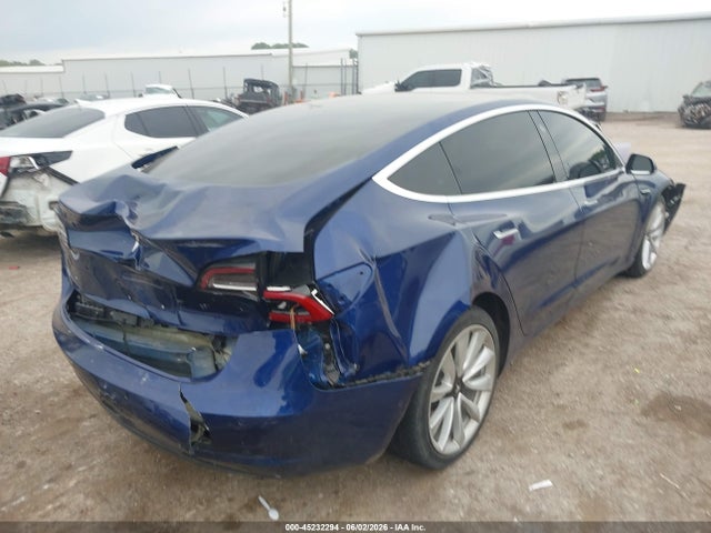 2018 Tesla Model 3 Long Range/mid Range მანქანა იყიდება აუქციონზე, vin: 5YJ3E1EA1JF164463, აუქციონის ნომერი: 45232294