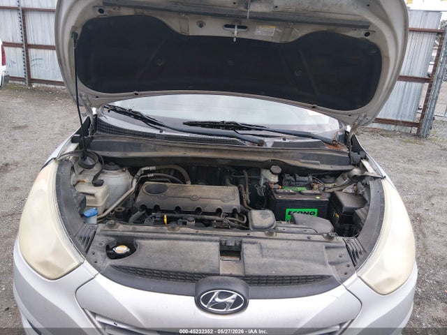 45232352 :رقم المزاد ، KM8JU3ACXAU095661 vin ، 2010 Hyundai Tucson Gls مزاد بيع