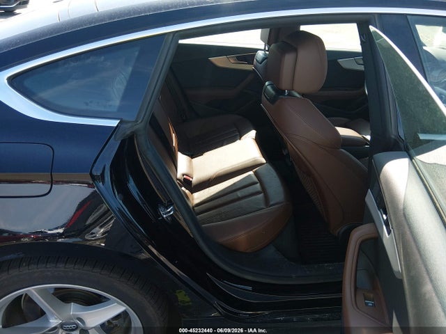 45232440 :رقم المزاد ، WAUDNCF54KA088195 vin ، 2019 Audi A5 45 Premium مزاد بيع