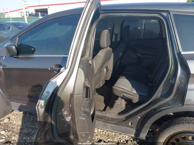 Aukcja sprzedaży 2019 Ford Escape Se, vin: 1FMCU9GD3KUC22408, numer aukcji: 45232453