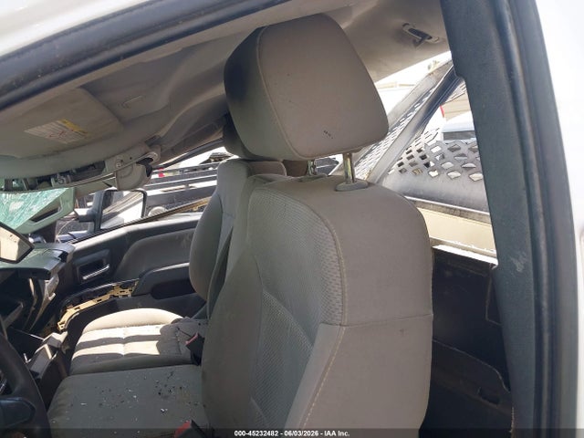 Продажа на аукционе авто 2015 Chevrolet Silverado 3500hd Chassis Wt, vin: 1GB3CYC86FF561169, номер лота: 45232482