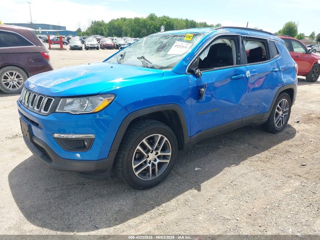 Jeep New Compass Latitude 4x4 2017 3C4NJDBB5HT645993 Image 2
