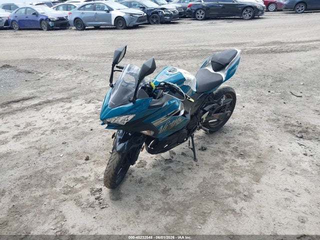 45232548 :رقم المزاد ، JKAEXKH10MDAB5700 vin ، 2021 Kawasaki Ex400 مزاد بيع