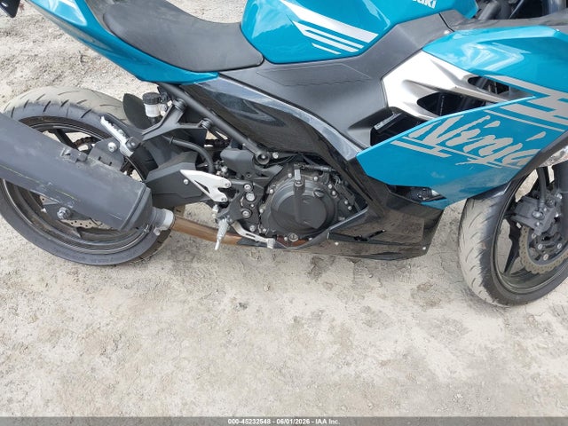45232548 :رقم المزاد ، JKAEXKH10MDAB5700 vin ، 2021 Kawasaki Ex400 مزاد بيع