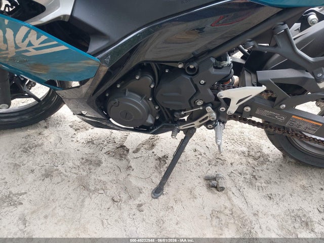 45232548 :رقم المزاد ، JKAEXKH10MDAB5700 vin ، 2021 Kawasaki Ex400 مزاد بيع