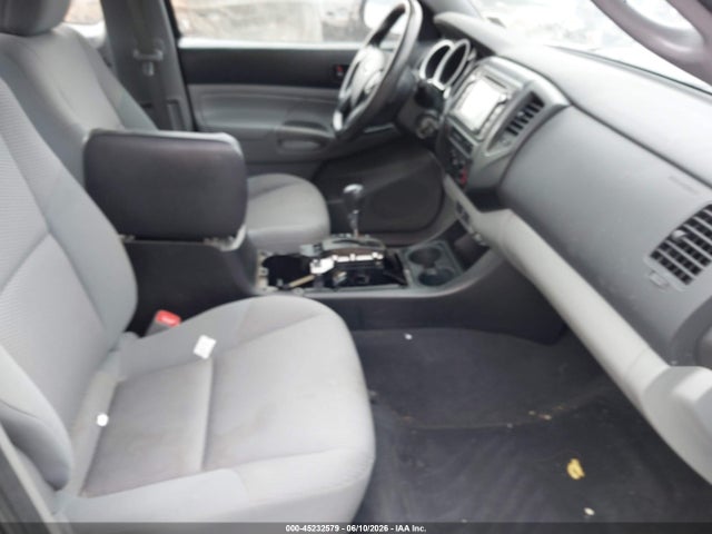 Продаж на аукціоні авто 2015 Toyota Tacoma, vin: 5TFUX4EN9FX031434, номер лоту: 45232579