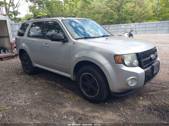 2010 Ford Escape Xlt მანქანა იყიდება აუქციონზე, vin: 1FMCU0D72AKB18397, აუქციონის ნომერი: 45232603
