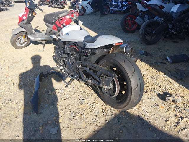 45232639 :رقم المزاد ، MLY1ZC414SS302006 vin ، 2025 Harley-davidson Rh1250 S مزاد بيع