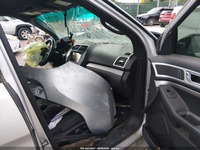 Ford EXPLORER XLT 2015 1FM5K7D8XFGB73416 Image 5