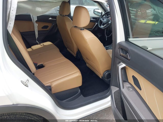 2024 Volkswagen Tiguan 2.0t Se R-line Black მანქანა იყიდება აუქციონზე, vin: 3VV8B7AX5RM038563, აუქციონის ნომერი: 45232657
