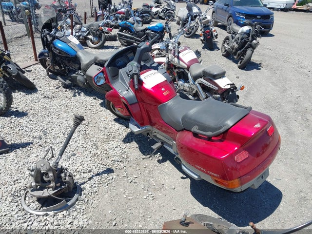 45232698 :رقم المزاد ، JH2RC3407LM100871 vin ، 1990 Honda Pc800 مزاد بيع