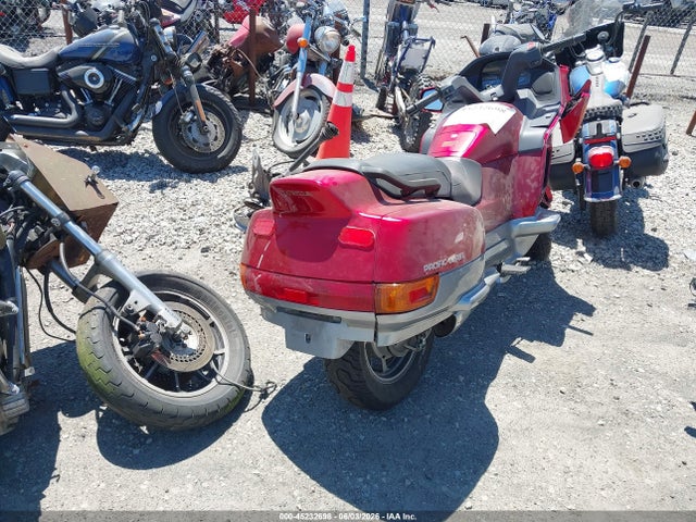 45232698 :رقم المزاد ، JH2RC3407LM100871 vin ، 1990 Honda Pc800 مزاد بيع
