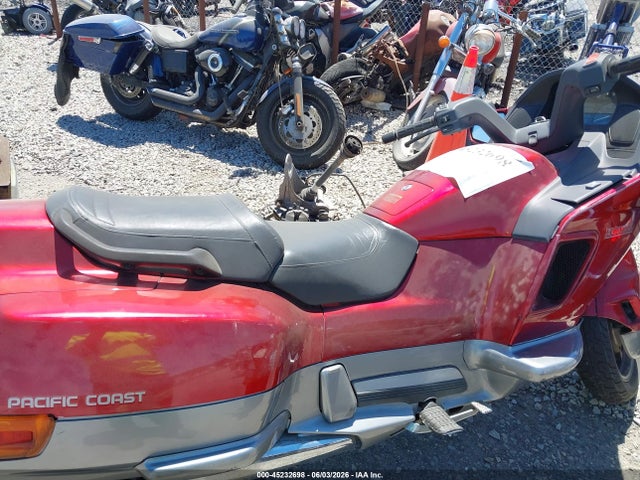 45232698 :رقم المزاد ، JH2RC3407LM100871 vin ، 1990 Honda Pc800 مزاد بيع