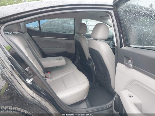 Hyundai Elantra Limited 2017 5NPD84LF7HH021105 Image 8