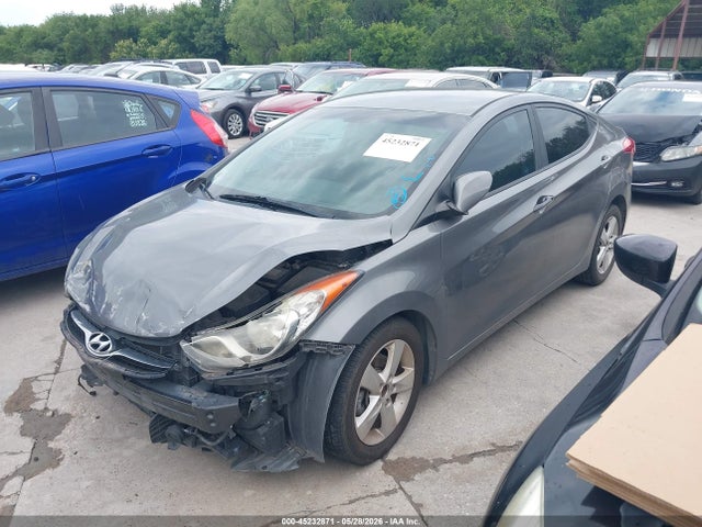 Продажа на аукционе авто 2013 Hyundai Elantra Gls, vin: 5NPDH4AE3DH260297, номер лота: 45232871