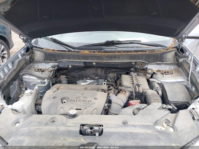 JA4AR3AU3GZ045186 Mitsubishi Outlander Sport 2.0 Es