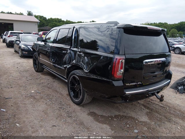 45232887 :رقم المزاد ، 1GKS2HKJ7HR148777 vin ، 2017 Gmc Yukon Xl Denali مزاد بيع