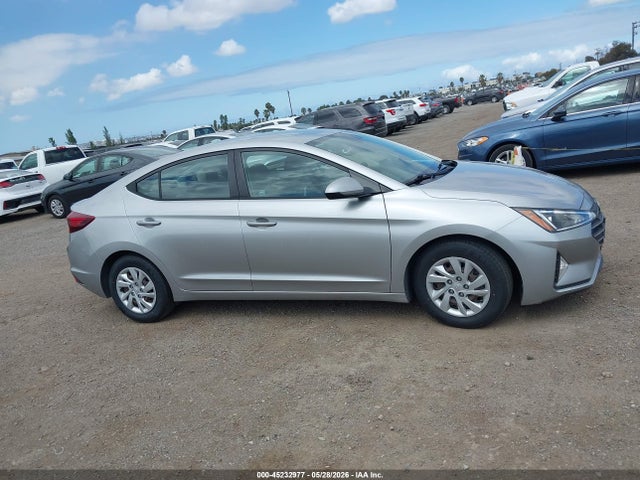 Hyundai ELANTRA SE 2020 5NPD74LF2LH612373 Image 14