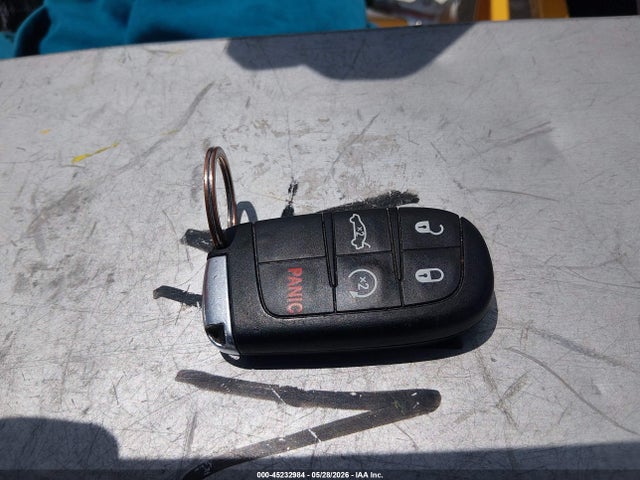Продаж на аукціоні авто 2015 Chrysler 300 Limited, vin: 2C3CCAAG2FH929847, номер лоту: 45232984
