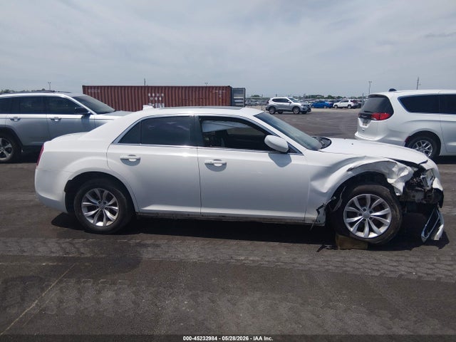 Продаж на аукціоні авто 2015 Chrysler 300 Limited, vin: 2C3CCAAG2FH929847, номер лоту: 45232984