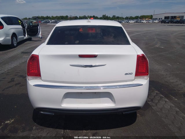 Продаж на аукціоні авто 2015 Chrysler 300 Limited, vin: 2C3CCAAG2FH929847, номер лоту: 45232984