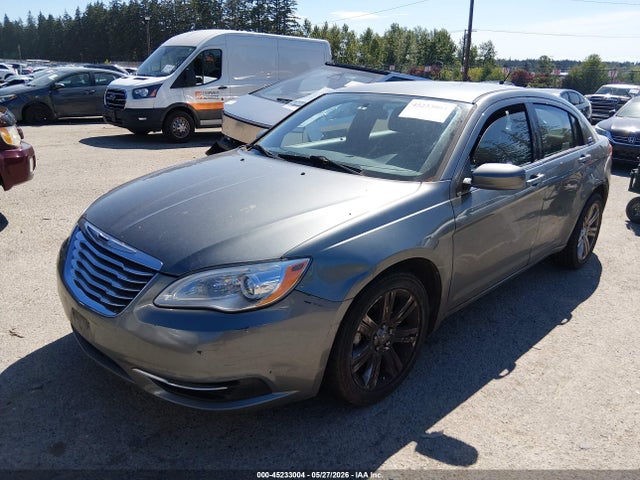45233004 :رقم المزاد ، 1C3CCBAB6DN669984 vin ، 2013 Chrysler 200 Lx مزاد بيع