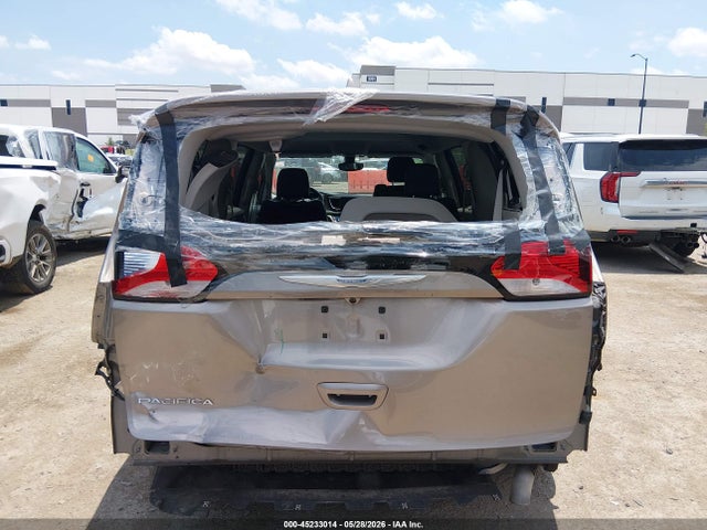 2017 Chrysler Pacifica Touring-l Plus მანქანა იყიდება აუქციონზე, vin: 2C4RC1EG3HR683873, აუქციონის ნომერი: 45233014