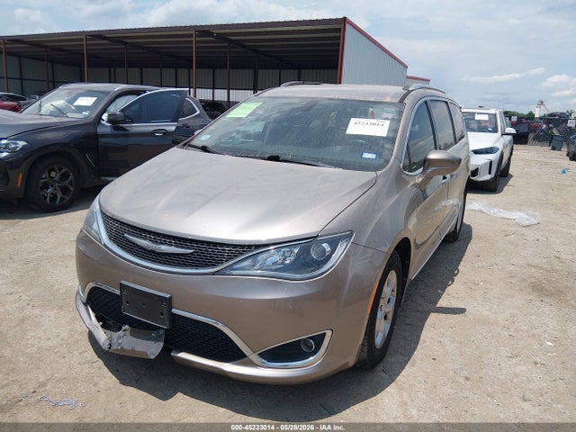 2017 Chrysler Pacifica Touring-l Plus მანქანა იყიდება აუქციონზე, vin: 2C4RC1EG3HR683873, აუქციონის ნომერი: 45233014
