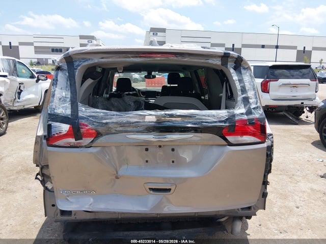 2017 Chrysler Pacifica Touring-l Plus მანქანა იყიდება აუქციონზე, vin: 2C4RC1EG3HR683873, აუქციონის ნომერი: 45233014