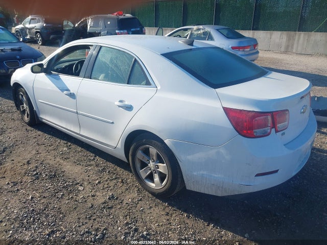 45233042 :رقم المزاد ، 1G11B5SL0FF180078 vin ، 2015 Chevrolet Malibu Ls مزاد بيع