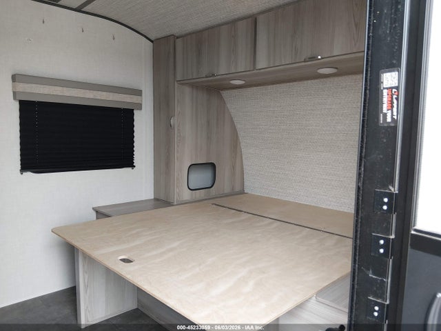Продаж на аукціоні авто 2025 Forest River Wildwood, vin: 5ZT2WDEC4SG205332, номер лоту: 45233059