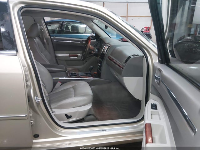 Продаж на аукціоні авто 2010 Chrysler 300c Hemi, vin: 2C3CA6CT3AH216414, номер лоту: 45233073