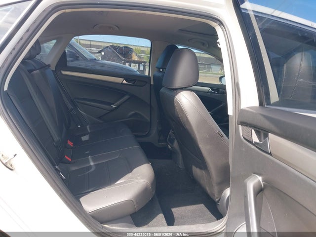 Продаж на аукціоні авто 2021 Volkswagen Passat 2.0t Se, vin: 1VWSA7A38MC017590, номер лоту: 45233075