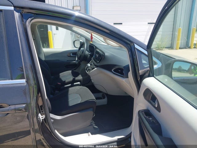 2021 Chrysler Voyager Lx მანქანა იყიდება აუქციონზე, vin: 2C4RC1CG3MR577694, აუქციონის ნომერი: 45233084