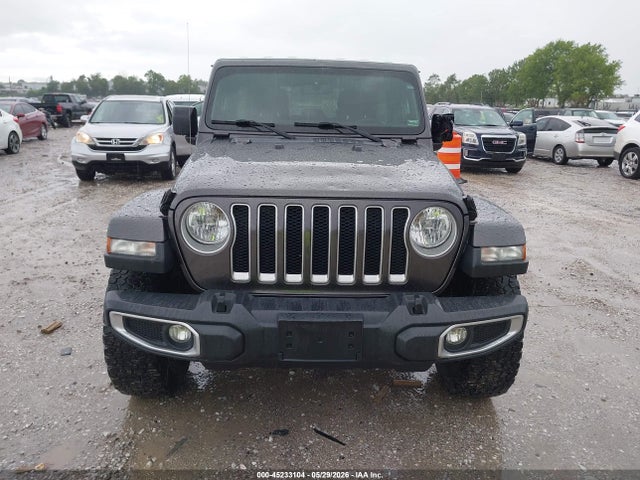1C4HJXEG2JW166646 Jeep Wrangler Unlimited Sahara 4x4