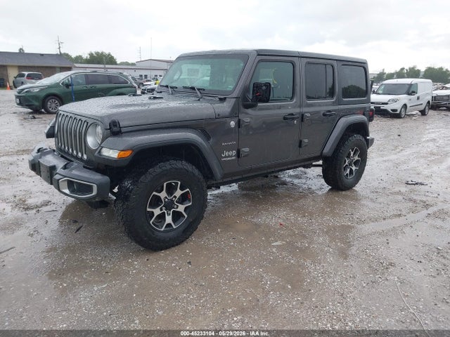 1C4HJXEG2JW166646 Jeep Wrangler Unlimited Sahara 4x4