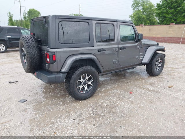 1C4HJXEG2JW166646 Jeep Wrangler Unlimited Sahara 4x4